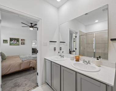 4820 Parrington Drive - Photo Thumbnail 14