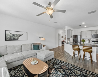4820 Parrington Drive - Photo Thumbnail 6