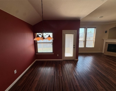 9909 Fressia Lane - Photo Thumbnail 6