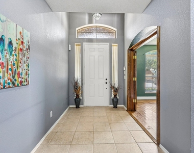 1910 Bentwood Court - Photo Thumbnail 4