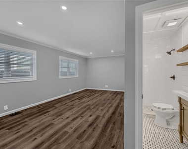 204 N Holly Avenue - Photo Thumbnail 10