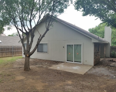 5737 Sterling Green Trail - Photo Thumbnail 13