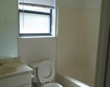 3910 Trinity Lane - Photo Thumbnail 8