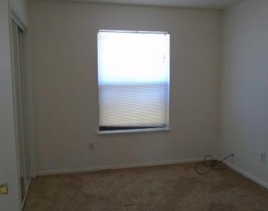 3910 Trinity Lane - Photo Thumbnail 7