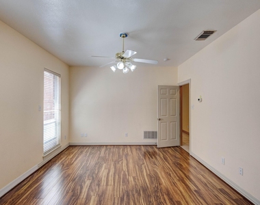 18722 Riverstone Court - Photo Thumbnail 11
