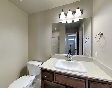 778 Sw 13th Street - Photo Thumbnail 12