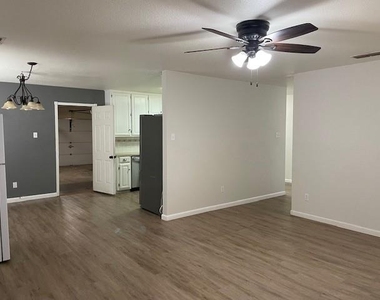 7601 Thompson Parkway - Photo Thumbnail 2