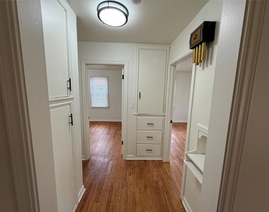 1323 Nw 81st Street - Photo Thumbnail 2