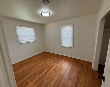 1323 Nw 81st Street - Photo Thumbnail 4