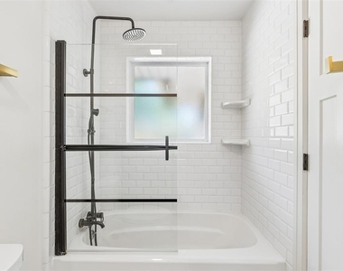 2305 Barclay Drive - Photo Thumbnail 25