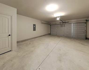 10517 Nw 41st Street - Photo Thumbnail 15