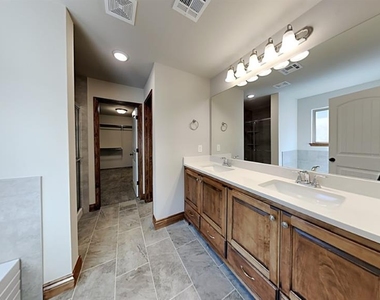 10517 Nw 41st Street - Photo Thumbnail 9