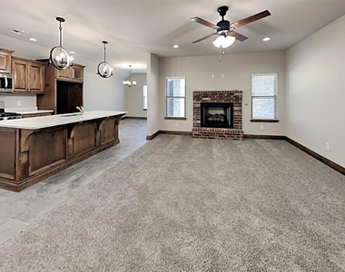 10517 Nw 41st Street - Photo Thumbnail 4