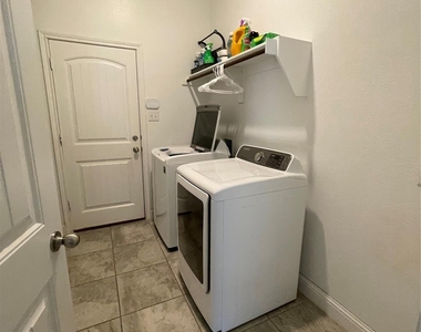 706 Buffalo Creek Drive - Photo Thumbnail 15