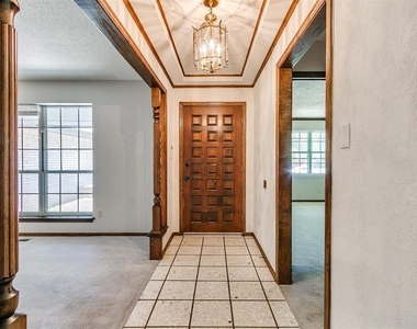 2608 Linden Avenue - Photo Thumbnail 1