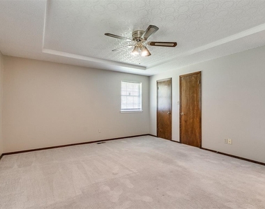 2608 Linden Avenue - Photo Thumbnail 18