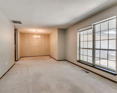 2608 Linden Avenue - Photo Thumbnail 2