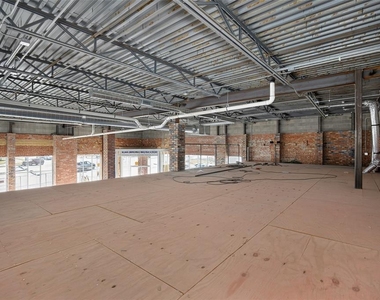 2401 N Classen Boulevard - Photo Thumbnail 14
