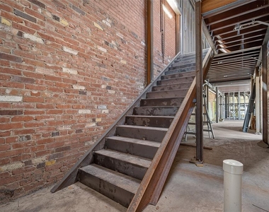 2401 N Classen Boulevard - Photo Thumbnail 18