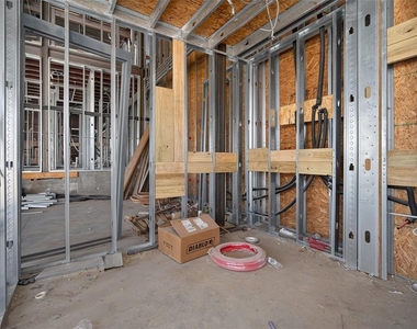 2401 N Classen Boulevard - Photo Thumbnail 22