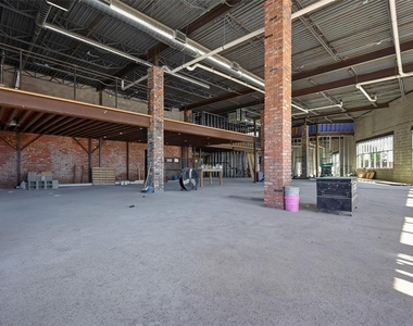 2401 N Classen Boulevard - Photo Thumbnail 4