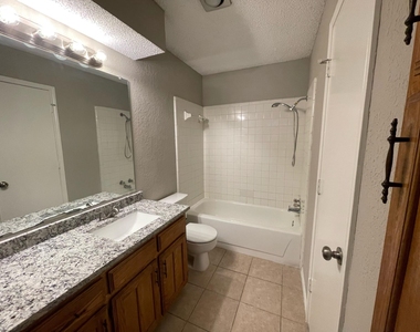 5227 Wild Horse Court - Photo Thumbnail 7