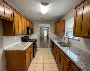 5227 Wild Horse Court - Photo Thumbnail 5
