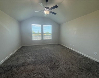 18808 Bajo Drive - Photo Thumbnail 12