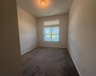 18808 Bajo Drive - Photo Thumbnail 37