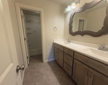 18808 Bajo Drive - Photo Thumbnail 36