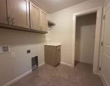 18808 Bajo Drive - Photo Thumbnail 17
