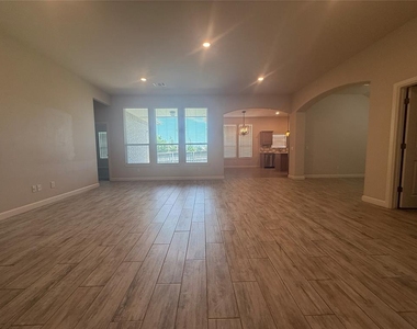 18808 Bajo Drive - Photo Thumbnail 10