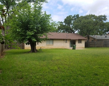 2724 Buffalo Drive - Photo Thumbnail 15