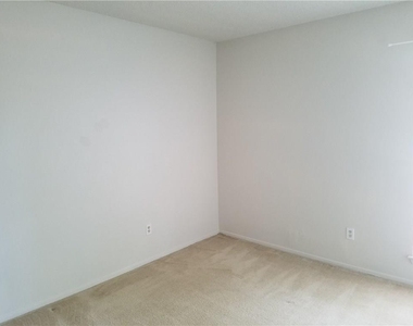 2724 Buffalo Drive - Photo Thumbnail 10