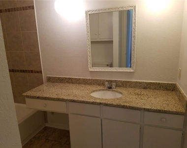 2724 Buffalo Drive - Photo Thumbnail 12