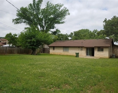 2724 Buffalo Drive - Photo Thumbnail 14