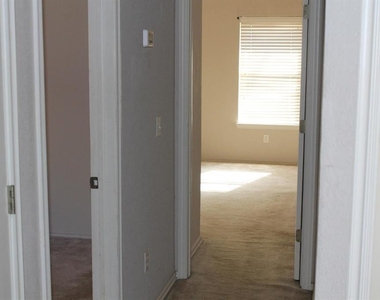 1010 Melisa Drive - Photo Thumbnail 8