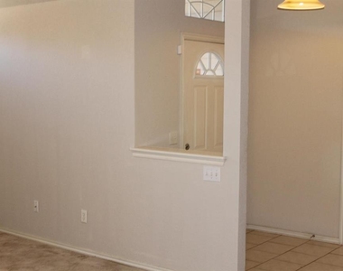 1010 Melisa Drive - Photo Thumbnail 2