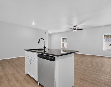 13620 Calli Court - Photo Thumbnail 11