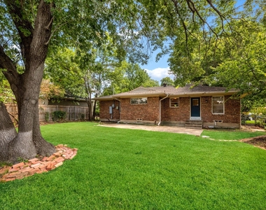 704 Downing Drive - Photo Thumbnail 16