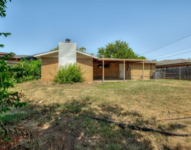 8900 S Hillcrest Drive - Photo Thumbnail 29