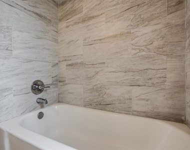 8900 S Hillcrest Drive - Photo Thumbnail 24