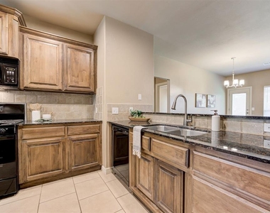1716 Kamber Terrace - Photo Thumbnail 13