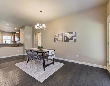1716 Kamber Terrace - Photo Thumbnail 10
