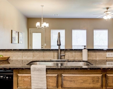 1716 Kamber Terrace - Photo Thumbnail 17