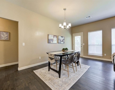 1716 Kamber Terrace - Photo Thumbnail 7