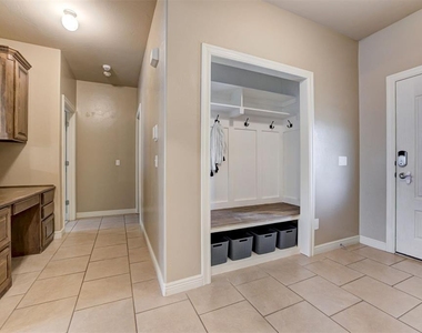 1716 Kamber Terrace - Photo Thumbnail 35