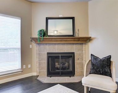 1716 Kamber Terrace - Photo Thumbnail 6