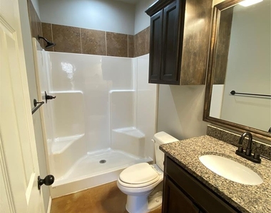 1846 Cypress Lane - Photo Thumbnail 7