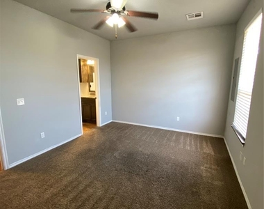 1846 Cypress Lane - Photo Thumbnail 6